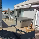 App Lux F